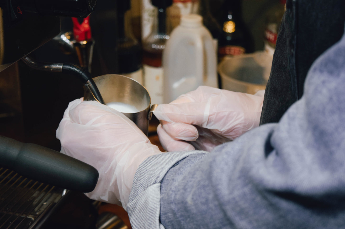 Disposable, 100% Compostable, Food Safe Gloves